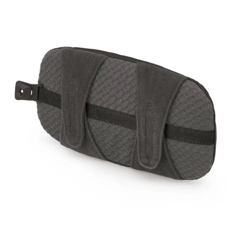 Baksida av Osprey Pack Pocket Zip med velcro-remmar och webbro för fästning på höftbälte