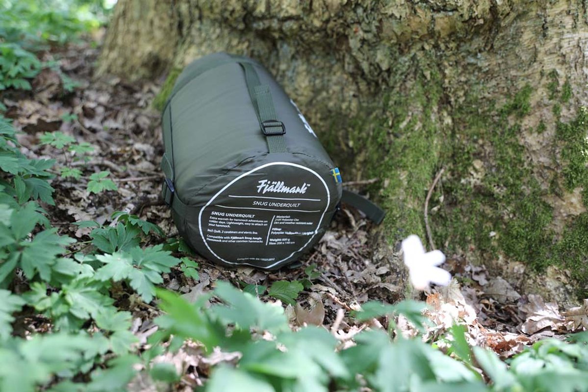 Rullad Fjällmark Snug underquilt i säck