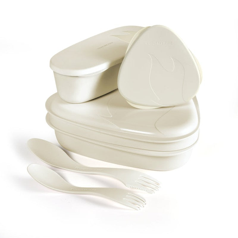Komplett beige Lunchkit 2.0 med kåsor, lock och sporkar