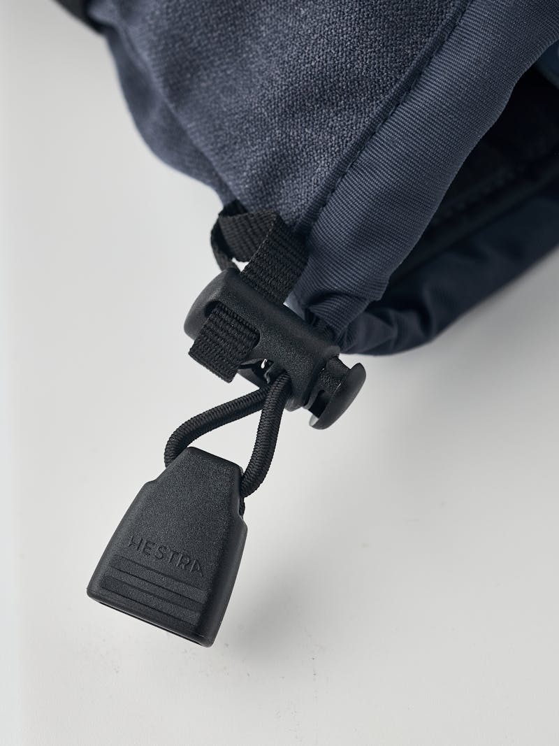 Powder Gauntlet Tumvante