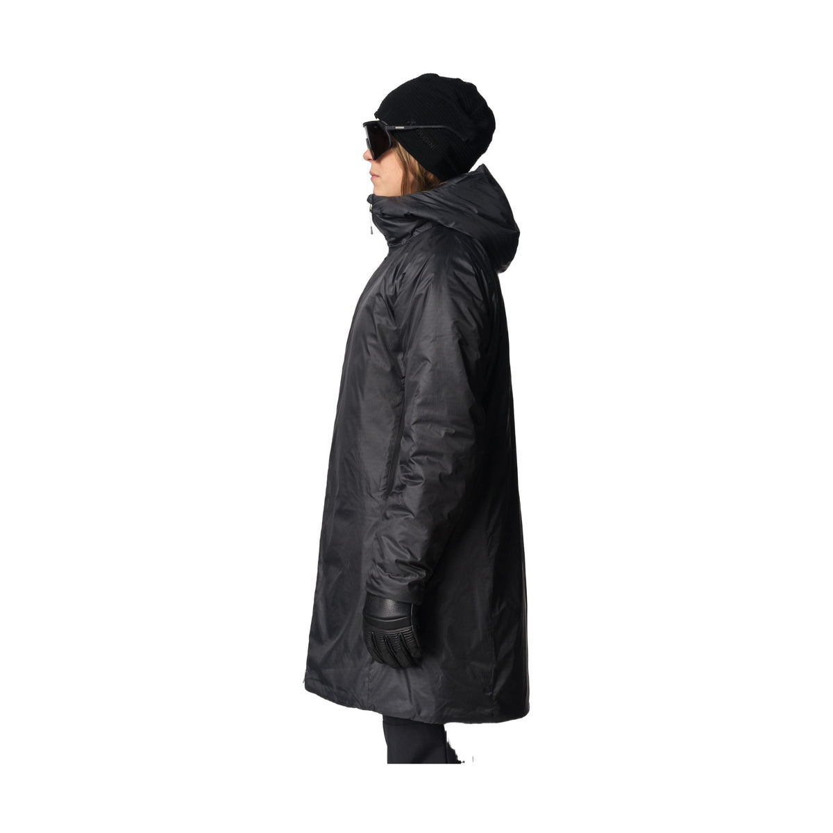 Sidovy av Houdini Dunfri Parka som visar längd och bekväm passform