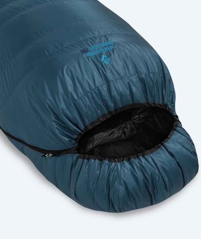 CUMULUS-Mysterious-Traveller-700-07-hood