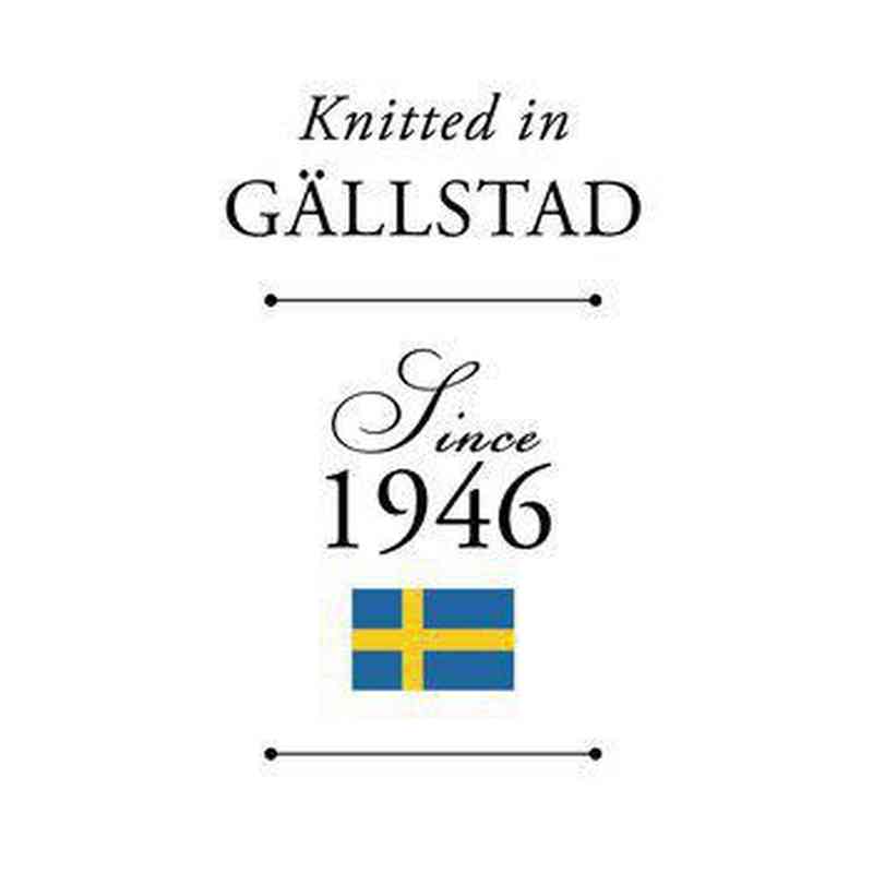 Knitted in Gällstad since 1946 text logo with Swedish flag