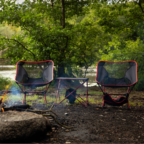 PAKET: Ran lättviktsbord och 2 lättviktsstolar med låg rygg