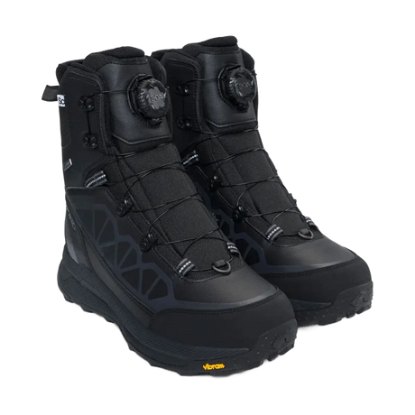 Par svarta Viking vinterkängor med BOA-system och Vibram-sula