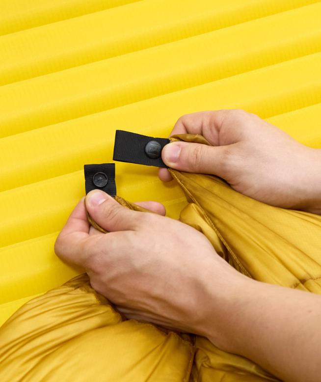 Cumulus The Quilt 300 neck snap closure