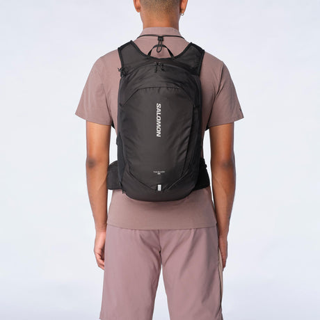 Trailblazer 20 svart på ryggen