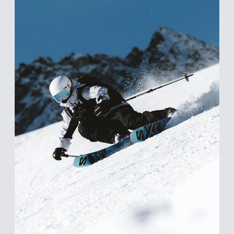 QST 100 COSMIC SKY Skidor Freeride