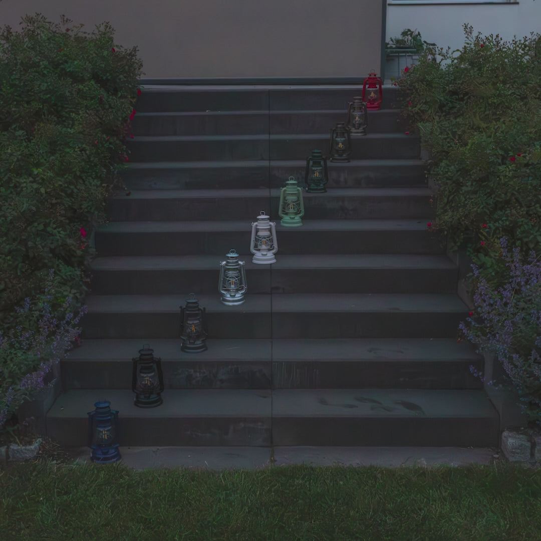 Feuerhand Hurricane LED Lykta 276